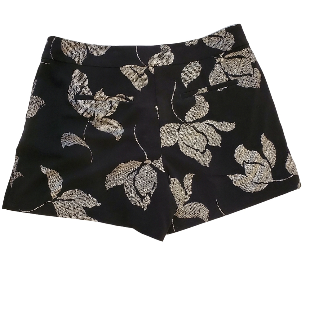 Ann Taylor Factory EUC flowy single pleat shorts 12 - Picture 2 of 10